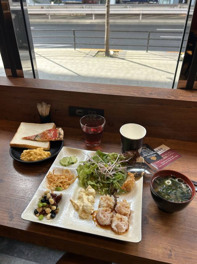 アパホテル〈六本木ＳＩＸ〉